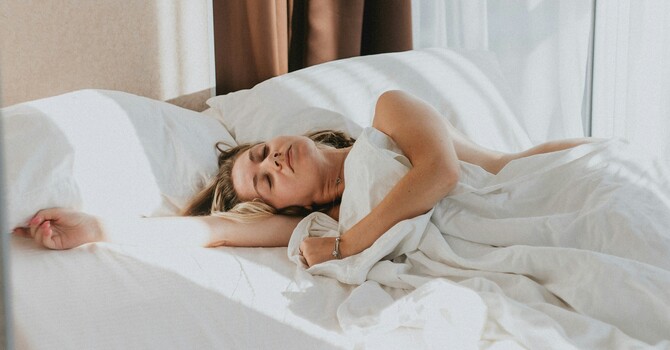 How Neurofeedback Can Support Better Sleep — And Why Brain Mapping Matters